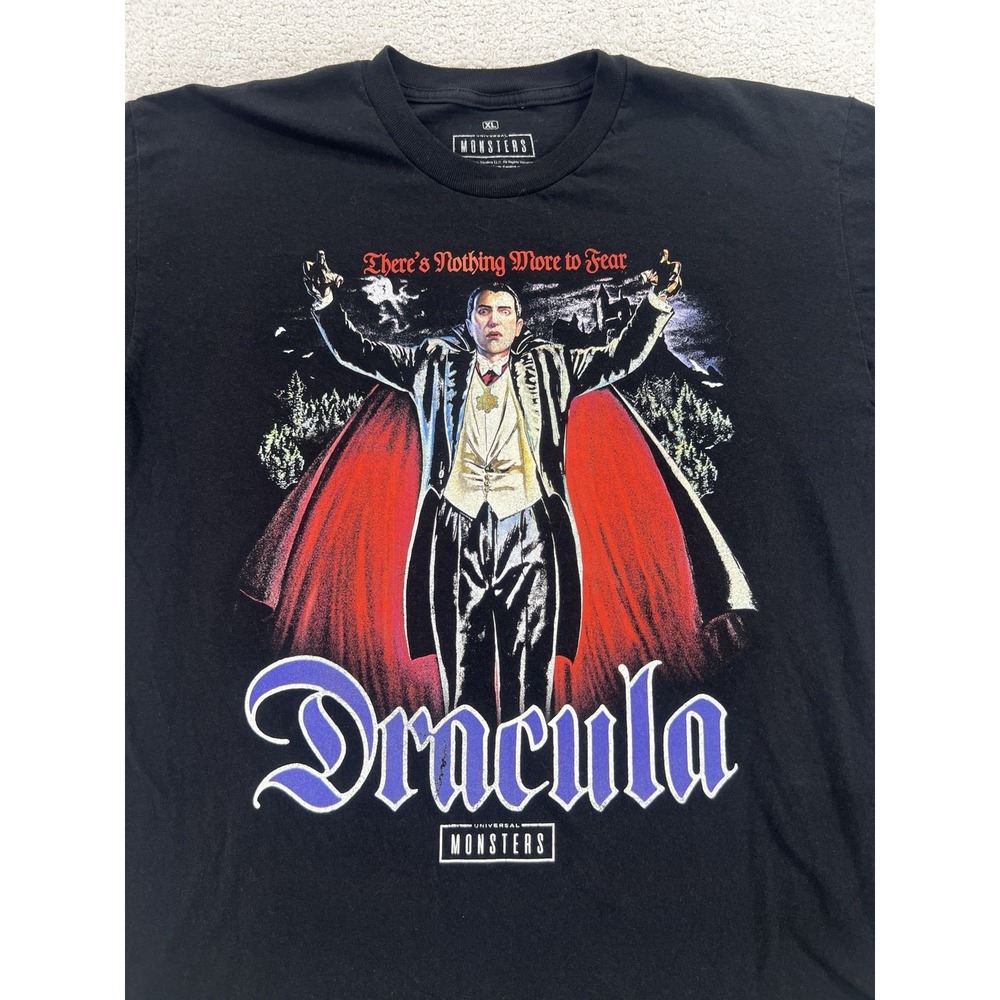 Ripple Junction T Shirt Mens XL ( Fit L )  Dracula Movie Black Graphic EUC